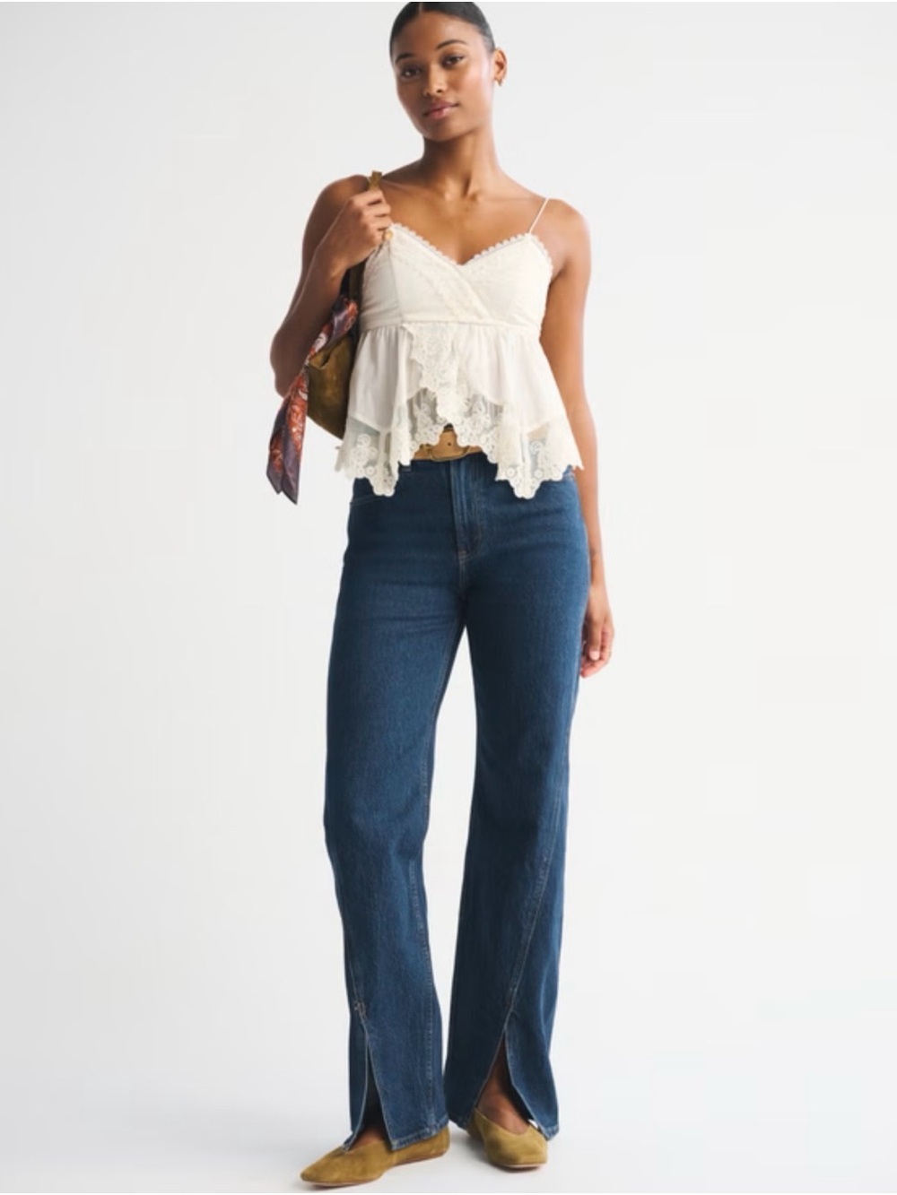 Abercrombie & Fitch Curve Love High Rise 90s Relaxed Split-Vent Hem Jean 29 Shor